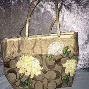 Coach shoulder bag